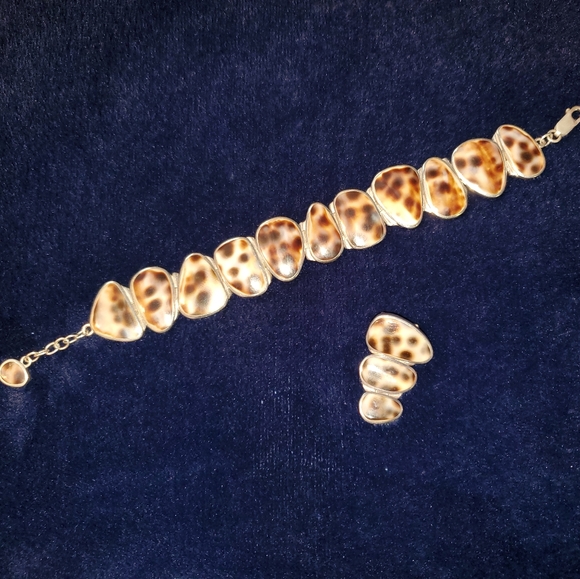 Tortoise shell cowrie shell silver link bracelet - Picture 4 of 7